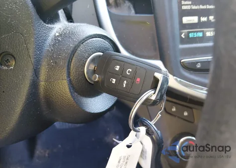 2017 Chevrolet Sonic Ls z USA, uszkodzony, nr VIN 1G1JB5SHXH4147910